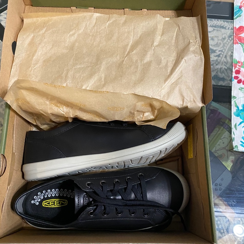 Women’s keen Lorelai black 7.5